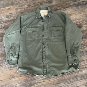 Mens Cabela’s button down shirt